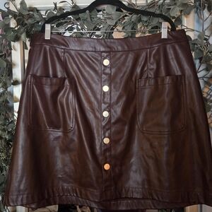 Elegant Brown Leather Skirt